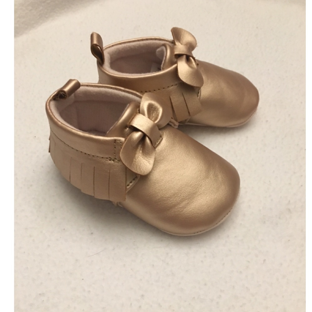 Rose-gold 0-3 months baby moccasins